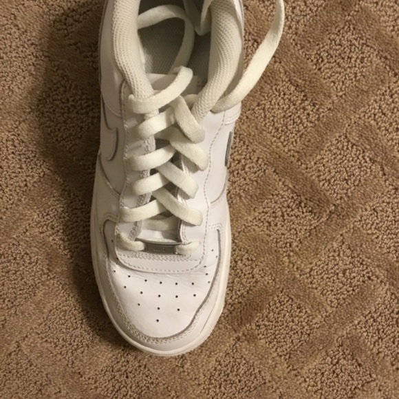 Nike Airforce 1 - Picture 3 of 7